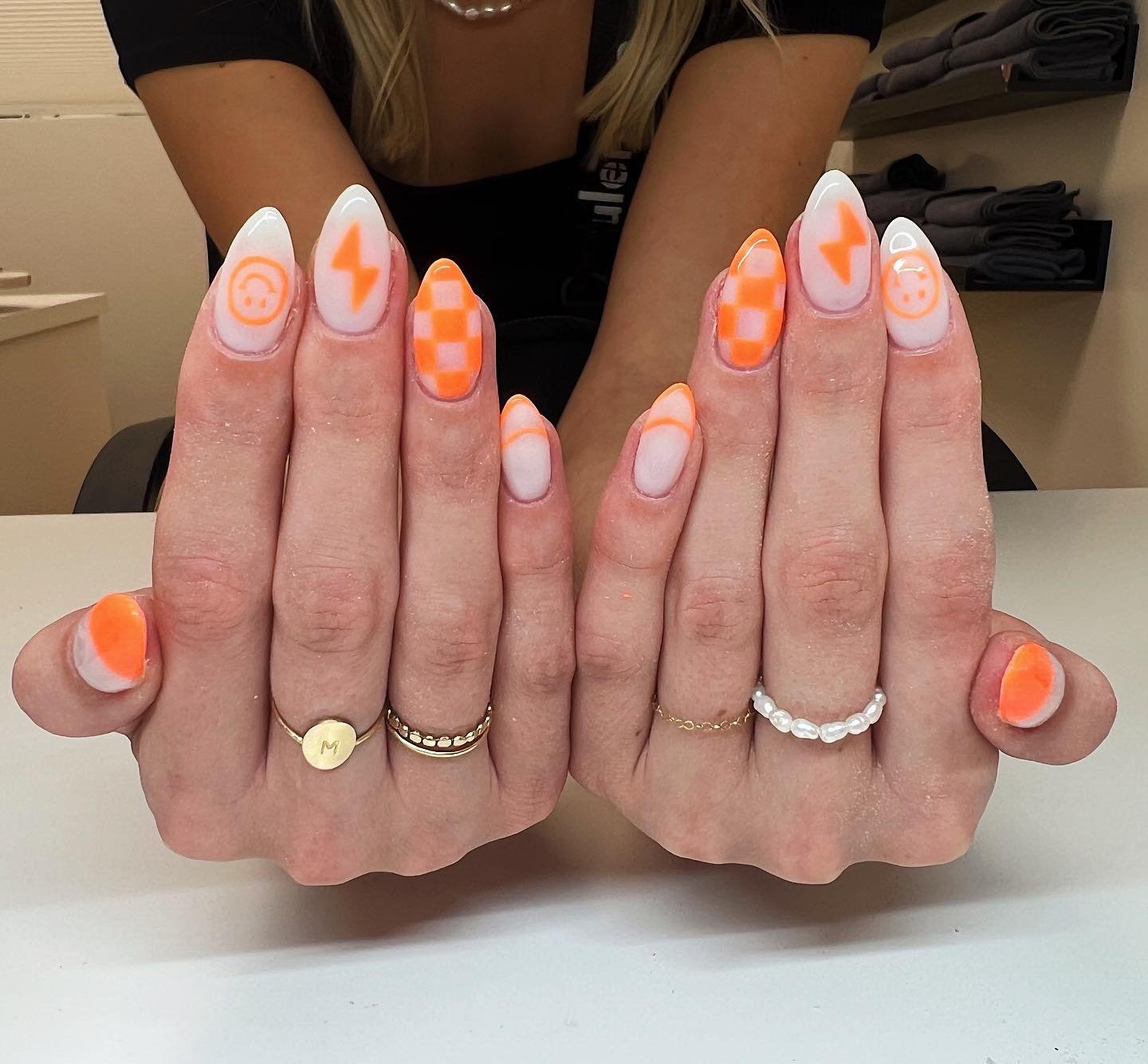 17 - Picture of Fall Nails Inspo