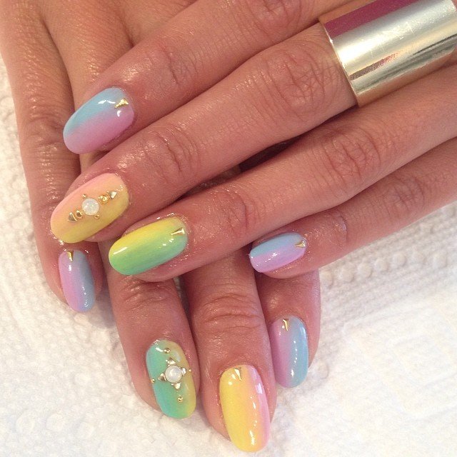 34 - Picture of Summer Nails