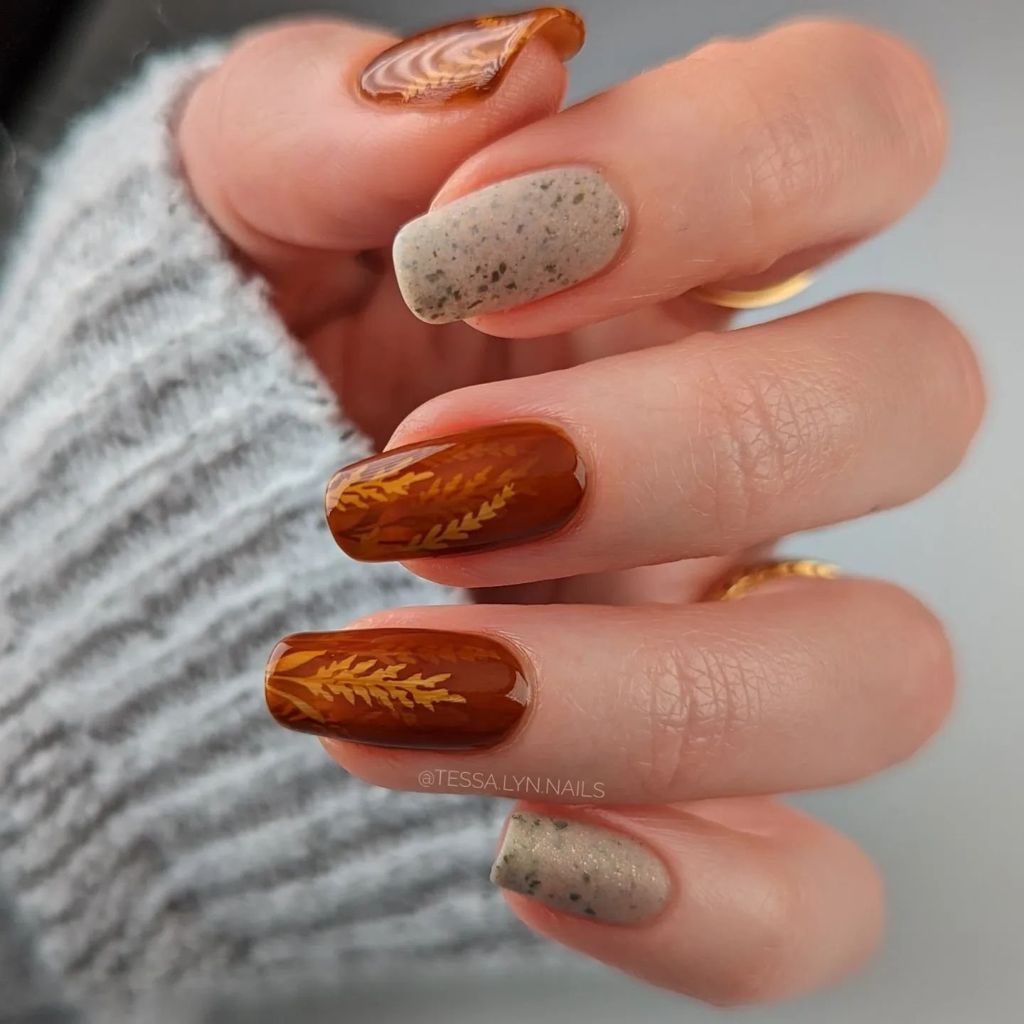 36 - Picture of Fall Nails Inspo
