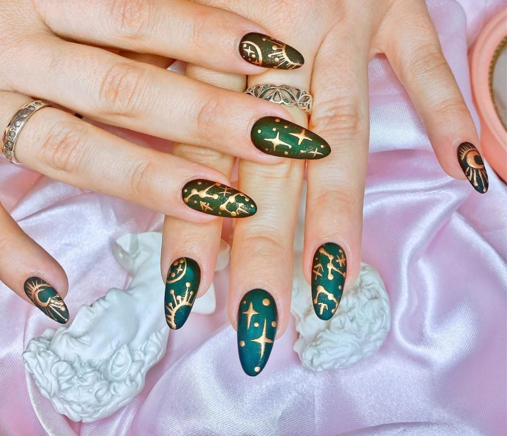 36 Out-of-This-World Galaxy Nails for You to Try
