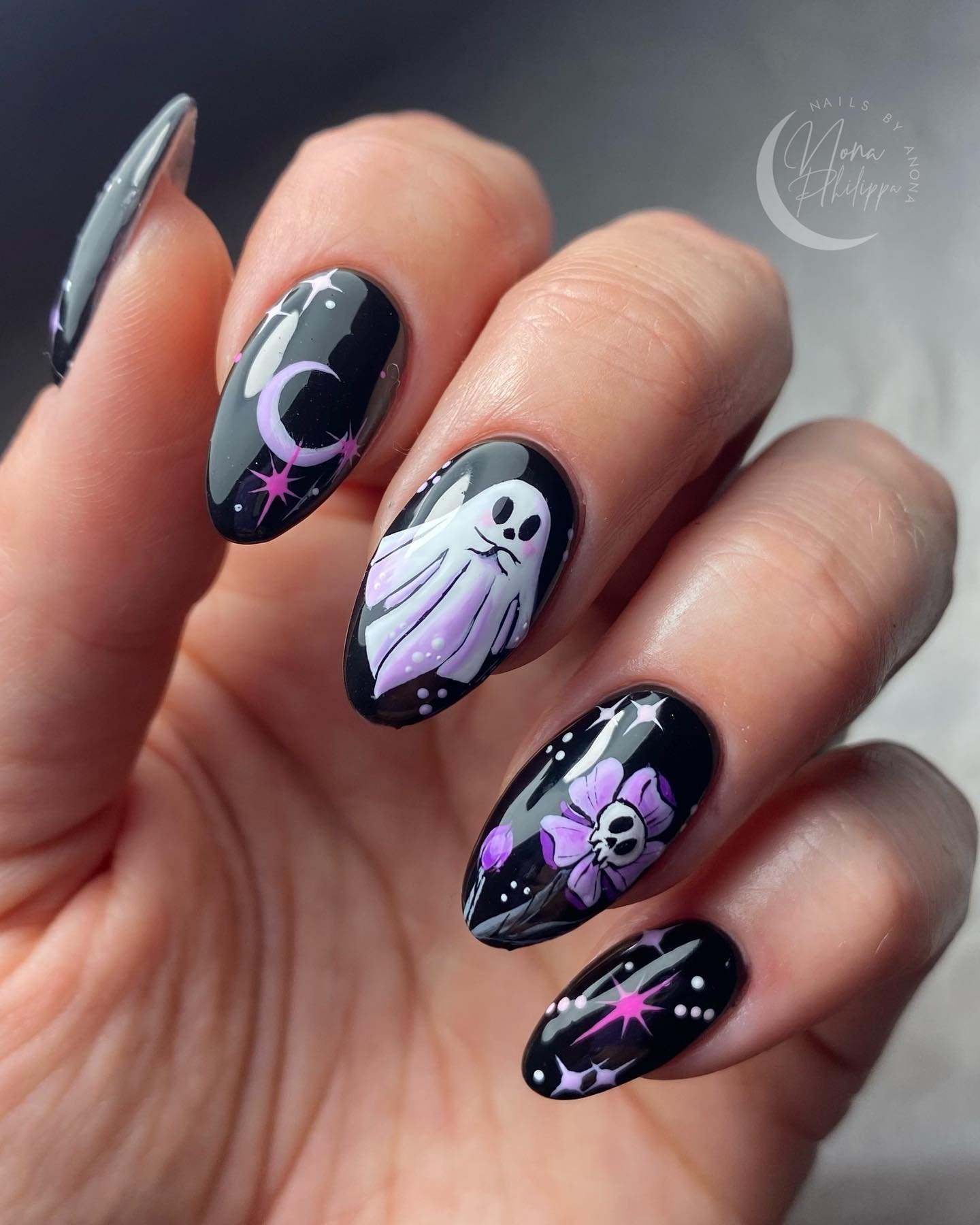 25 - Picture of Halloween Nails