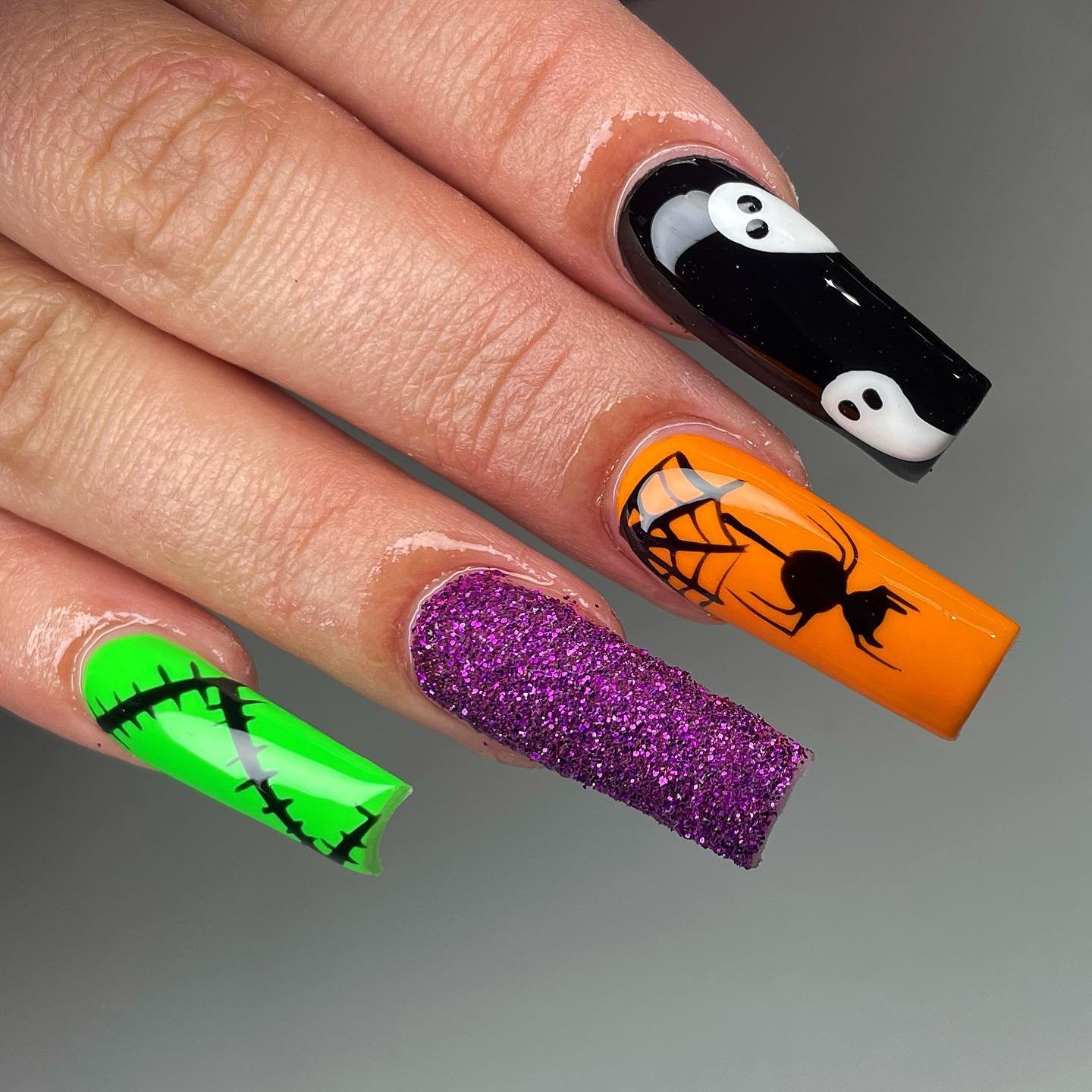 35 - Picture of Halloween Nails