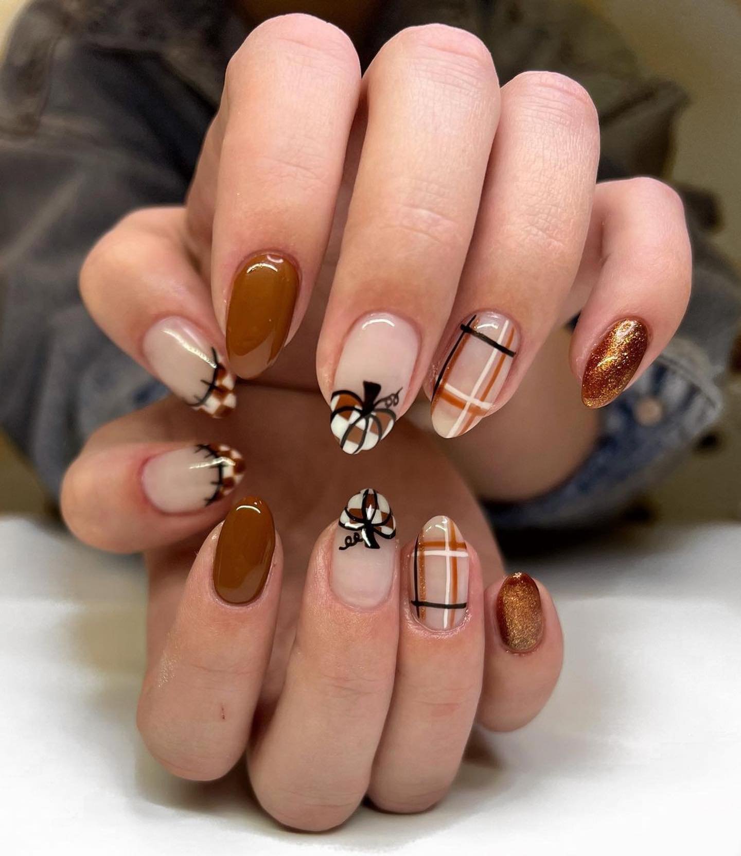 25 - Picture of Thanksgiving Nails