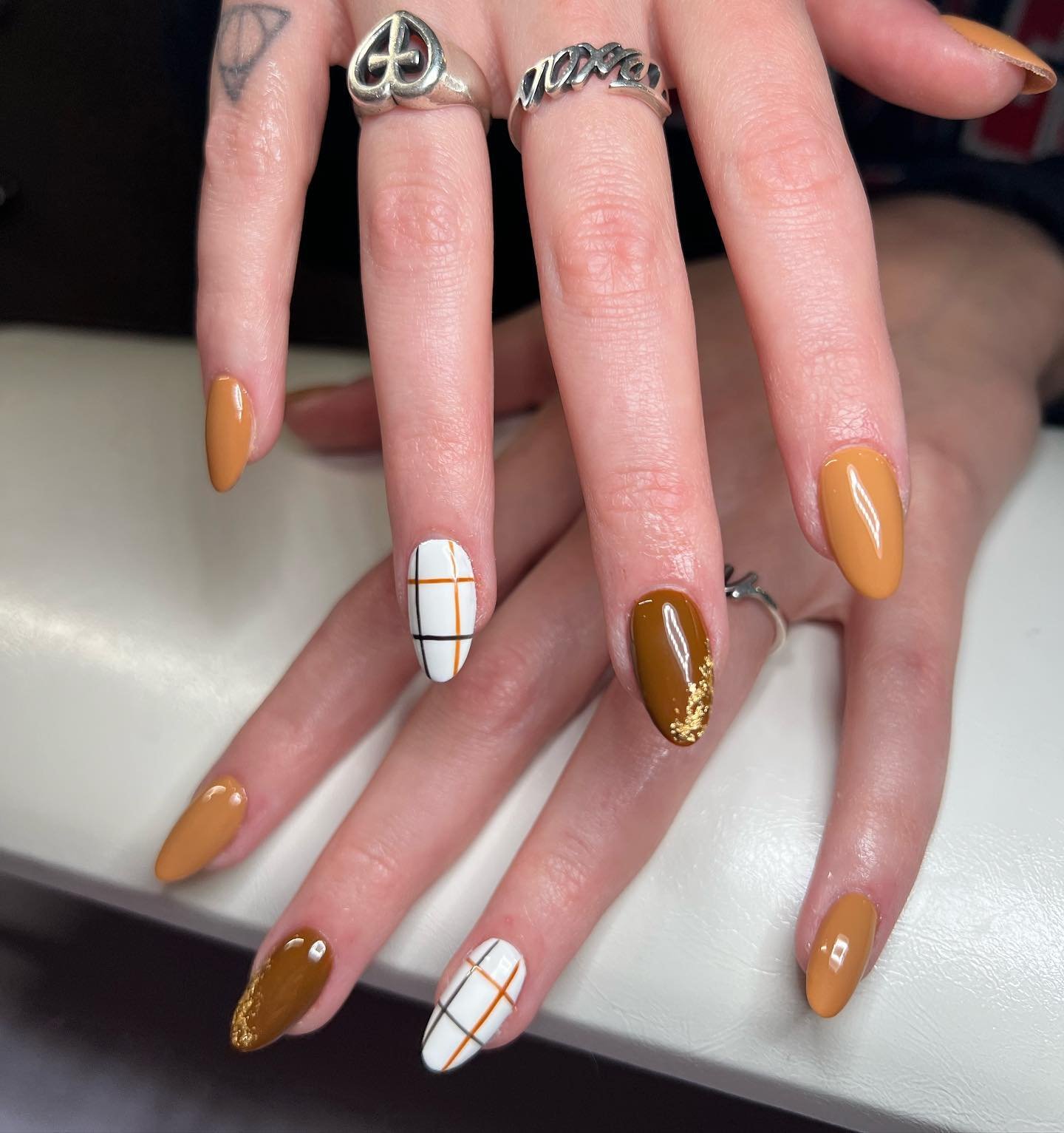 31 - Picture of Thanksgiving Nails