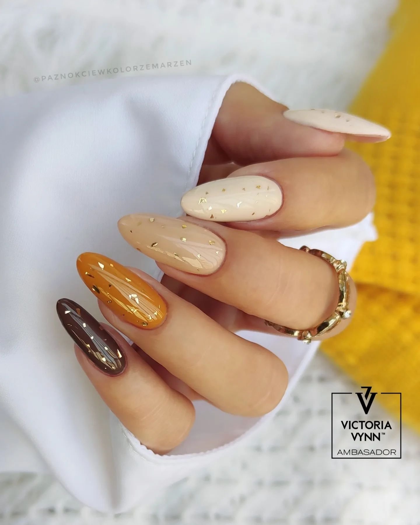 11 - Picture of Almond Nails