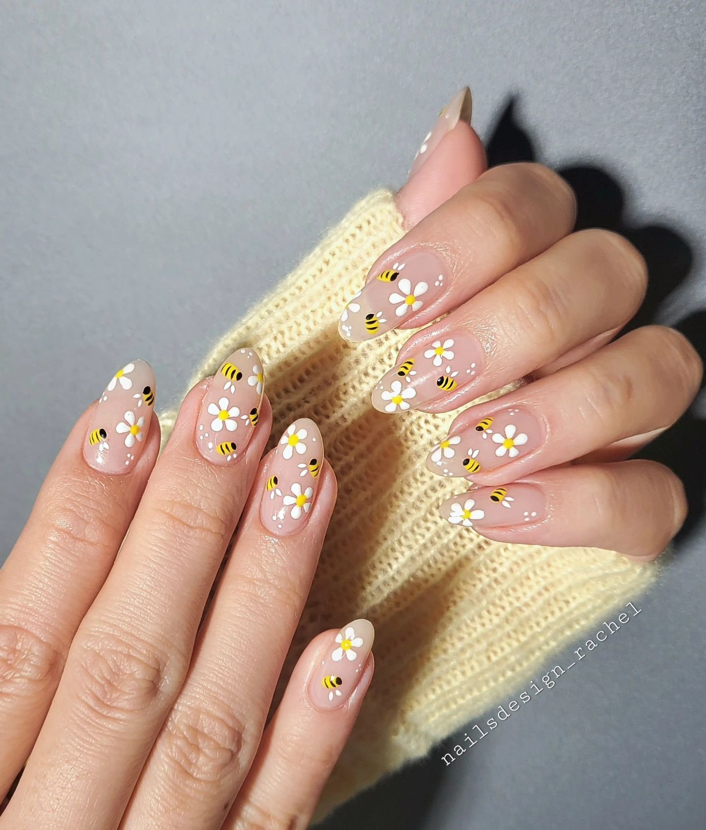 28 - Picture of Almond Nails
