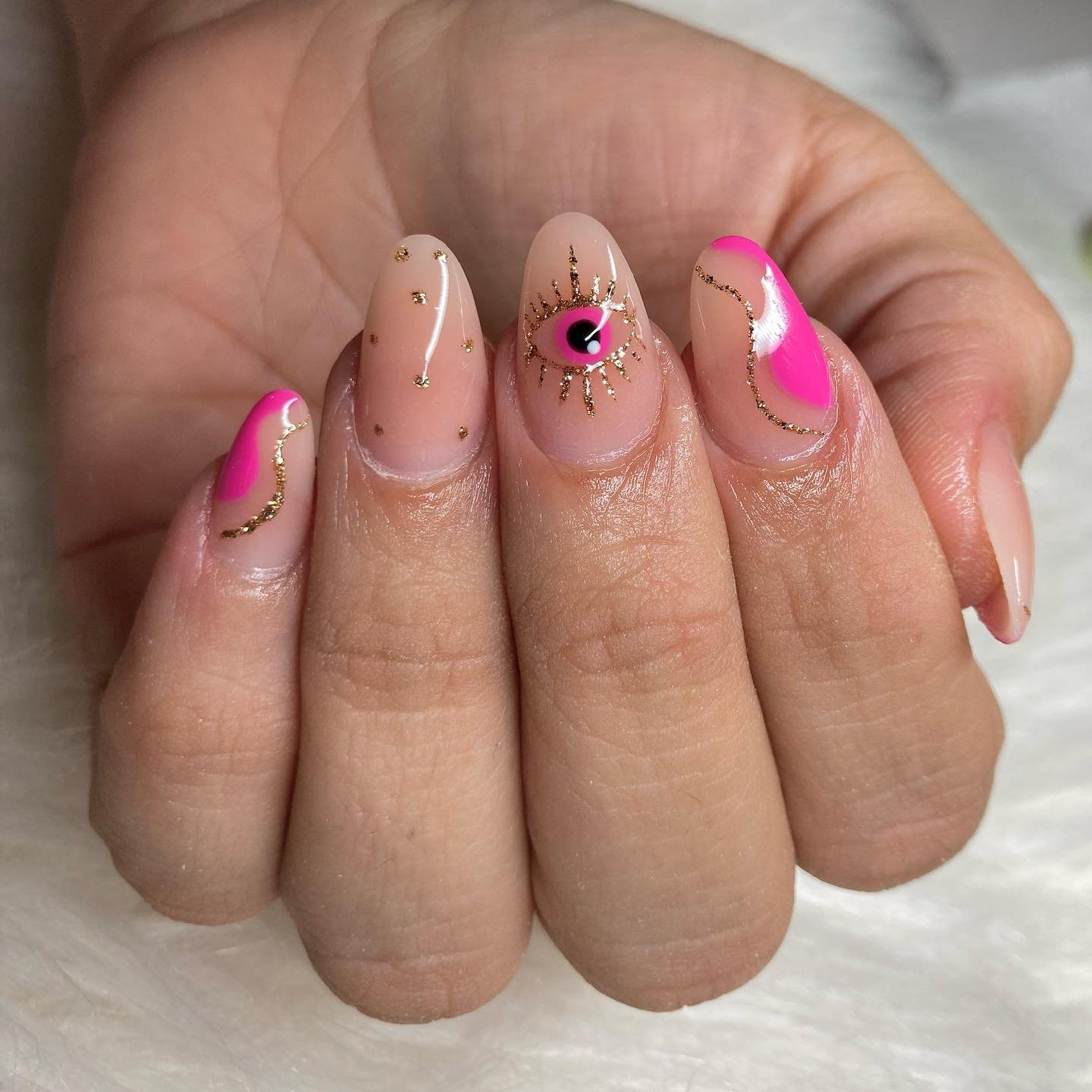 36 - Picture of Almond Nails