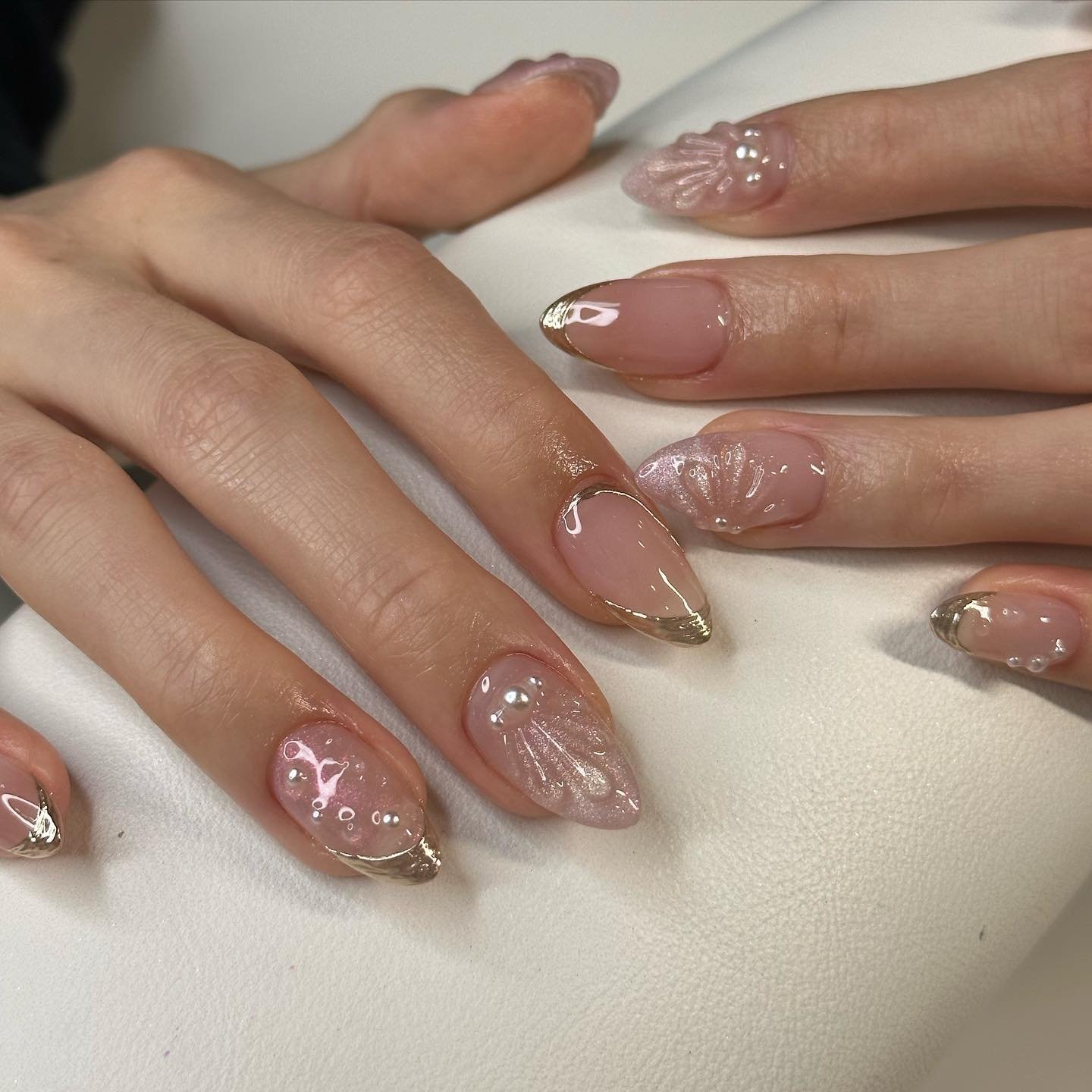 43 - Picture of Almond Nails