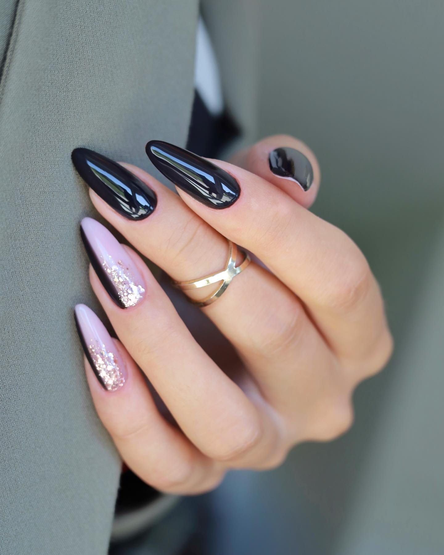 20 - Picture of Black Nails