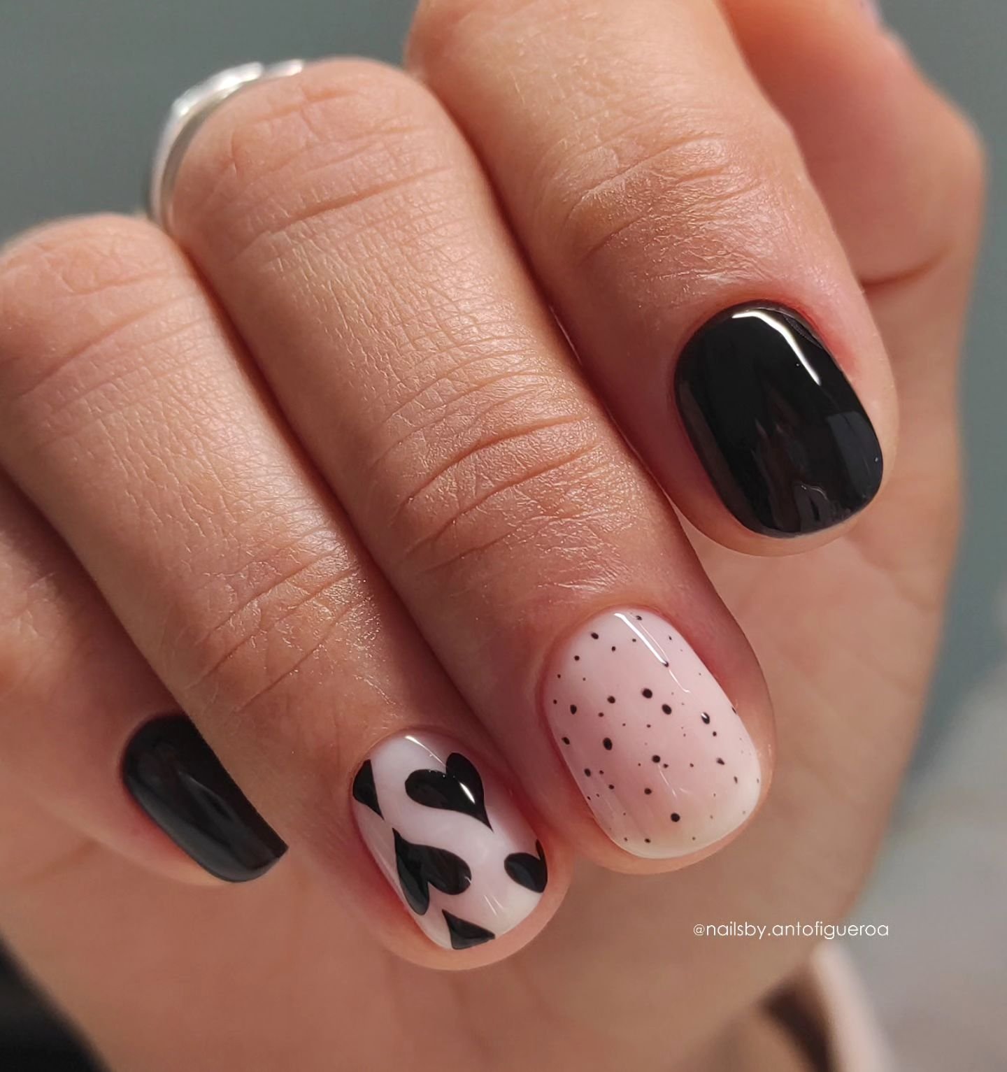 21 - Picture of Black Nails
