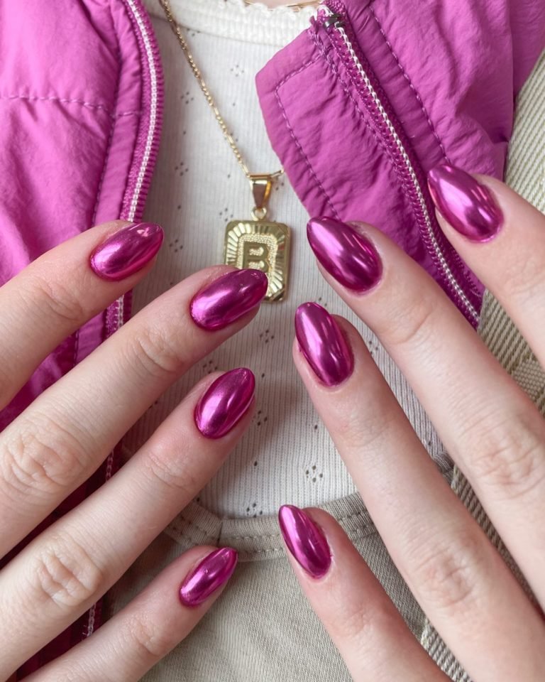 23 Adorable Pink Chrome Nails Inspo