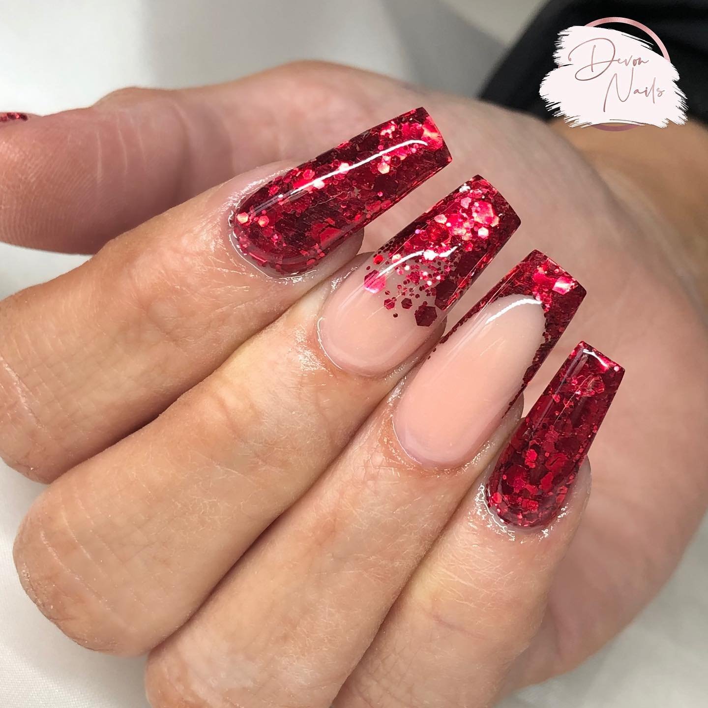87 - Picture of Christmas Nails