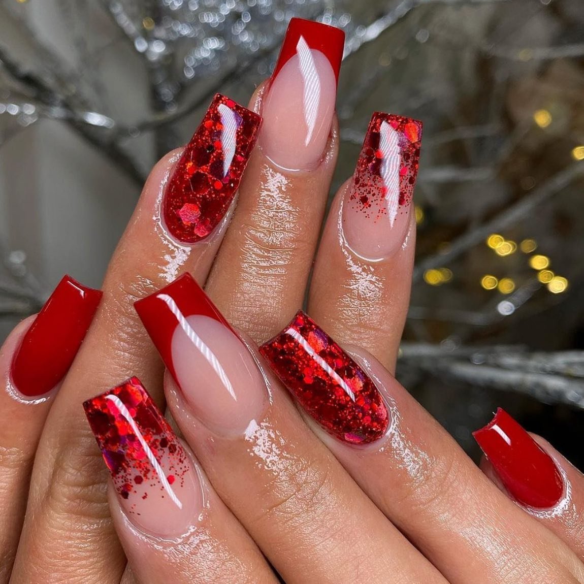 92 - Picture of Christmas Nails