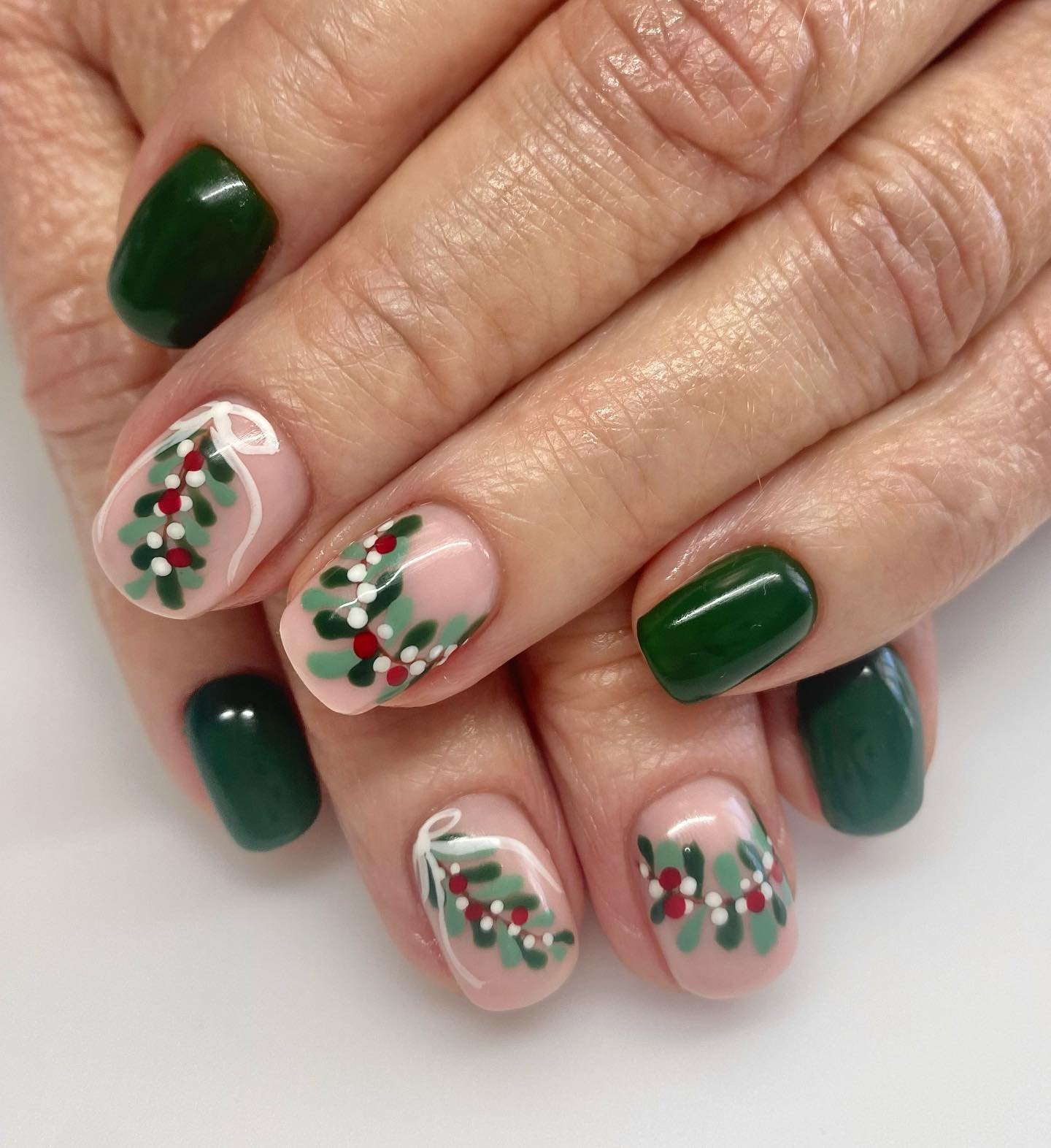 95 - Picture of Christmas Nails