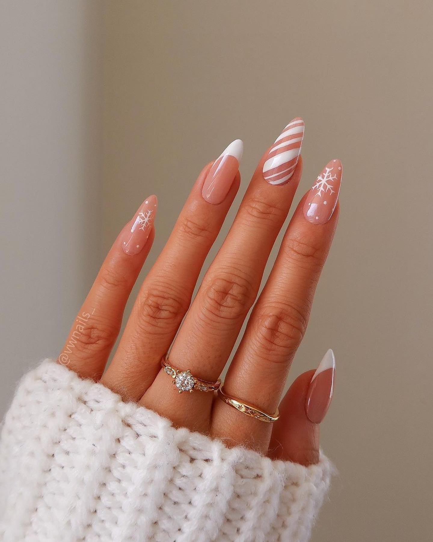 13 - Picture of Winter Nails
