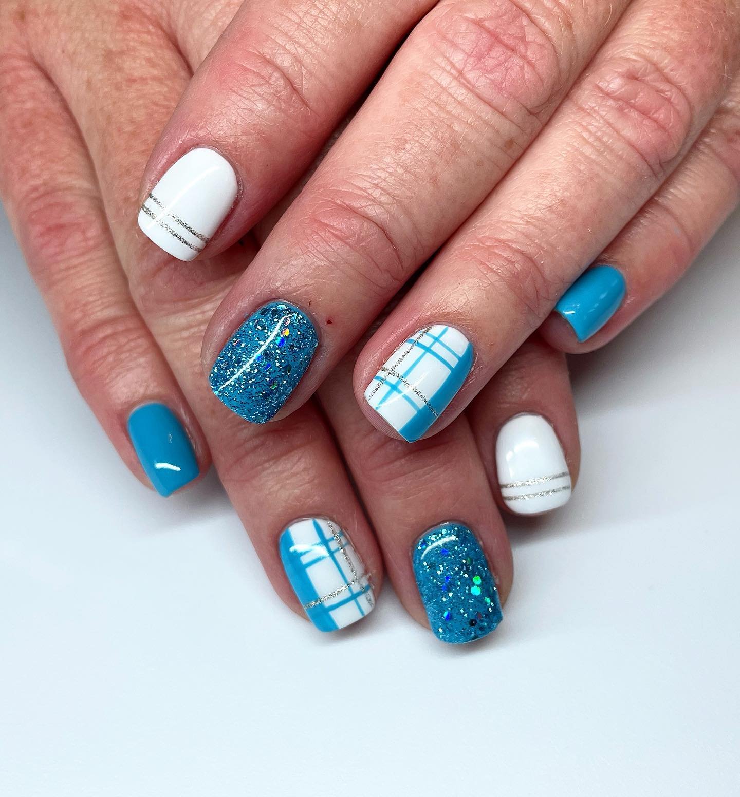 4 - Picture of Winter Nails