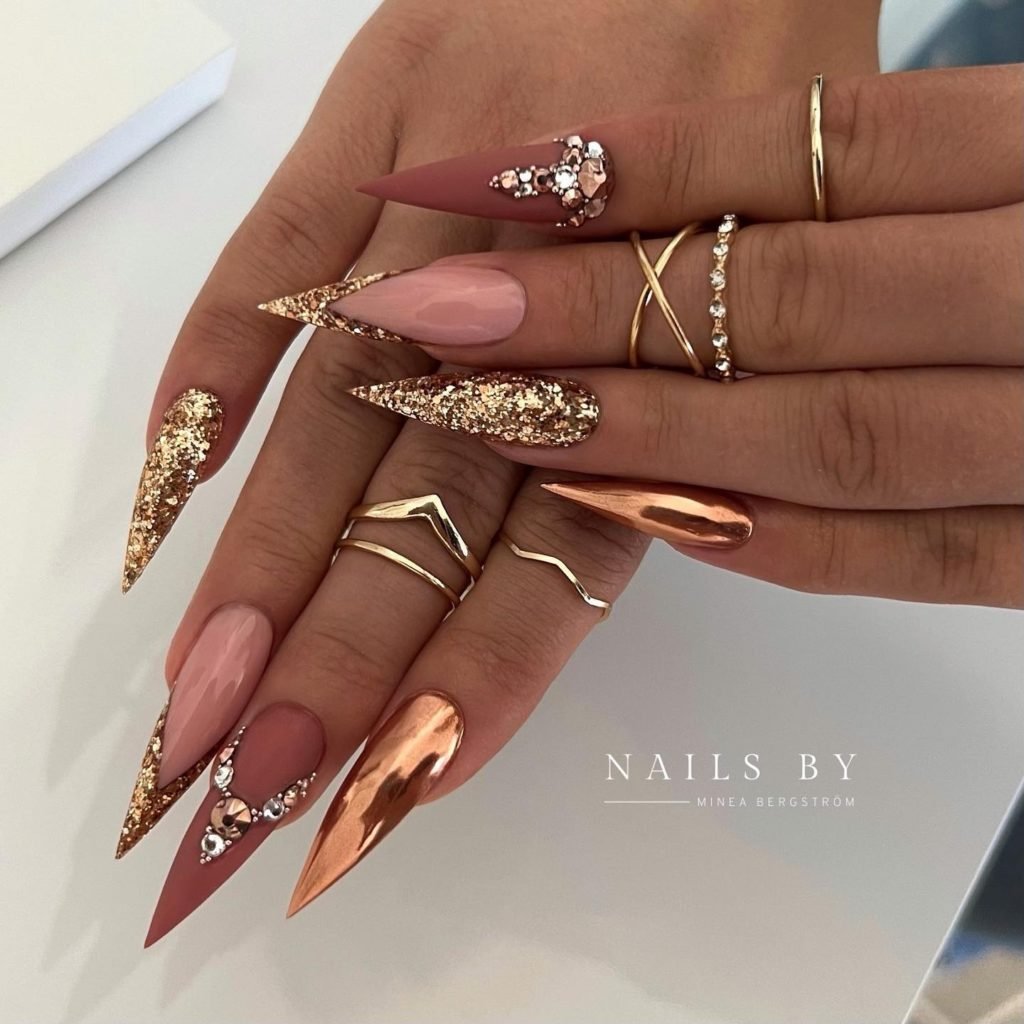 27 Glamorous New Years Nails For Your 2024 New Year S Eve Celebrations   New Years Nails 1 1024x1024 