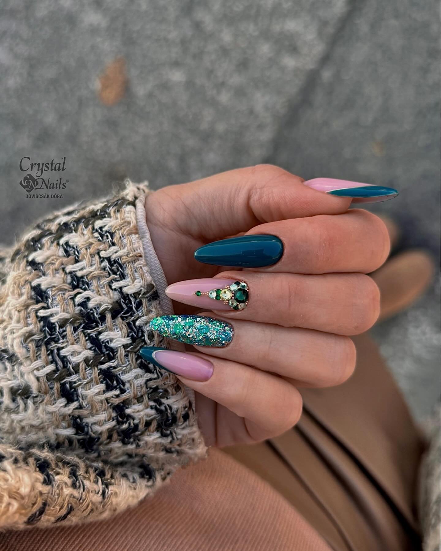 14 - Picture of New Years Nails