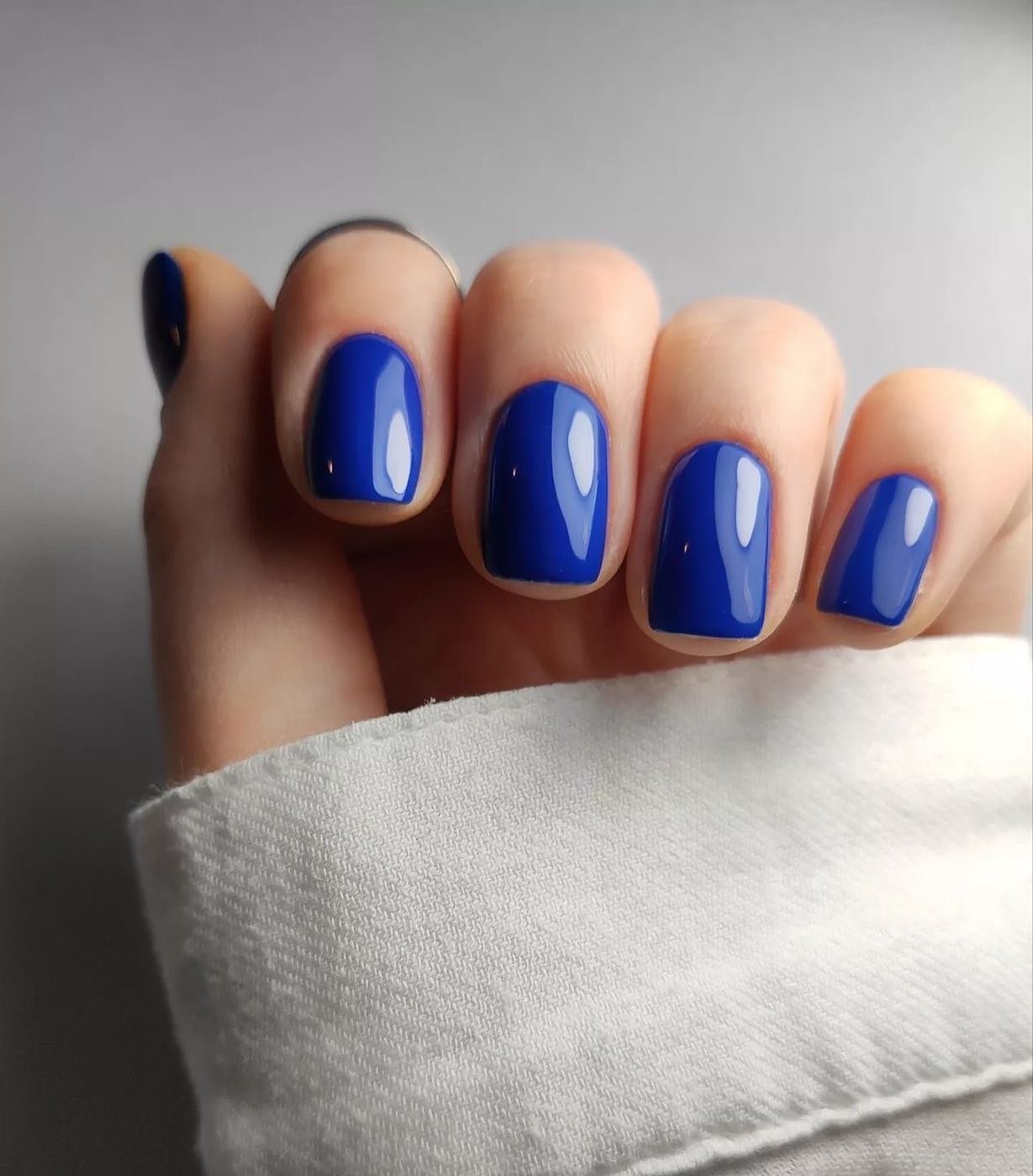 20 - Picture of Blue Nails