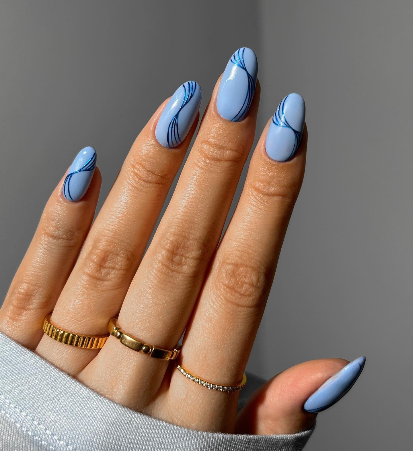 4 - Picture of Blue Nails