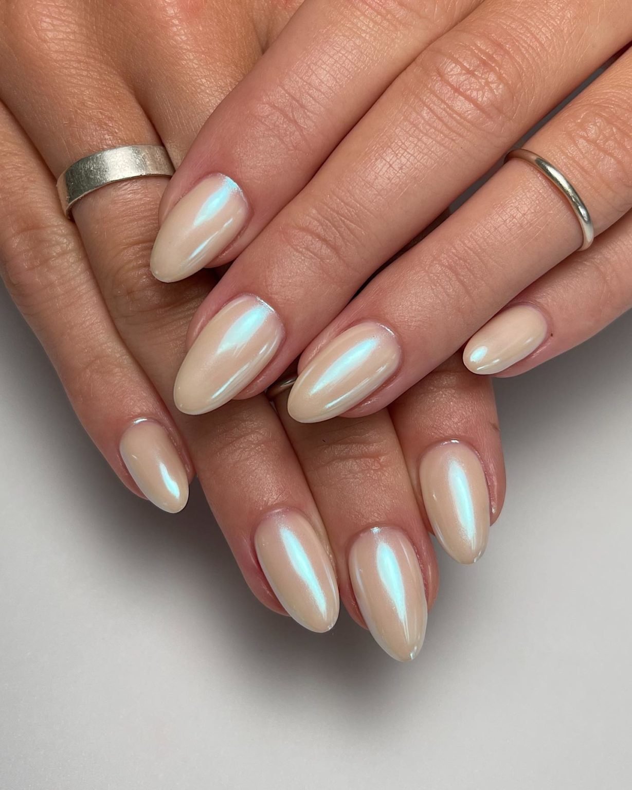 31 Cute Chrome Nails Designs for a Trendy Manicure