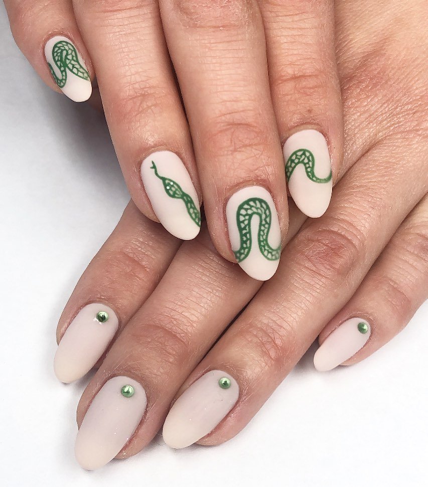 15 - Picture of Green Nails