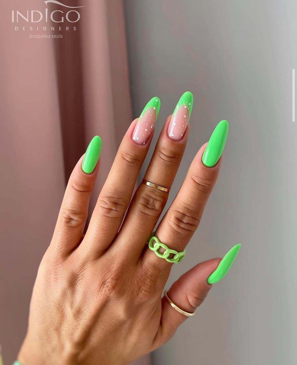25 - Picture of Green Nails