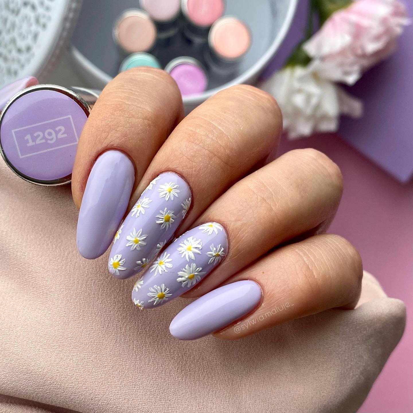17 - Picture of Spring Nails