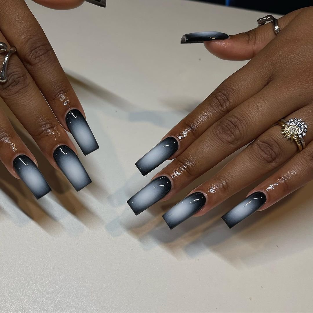 23 - Picture of Aura Nails