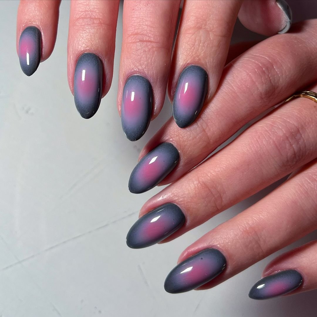 7 - Picture of Aura Nails