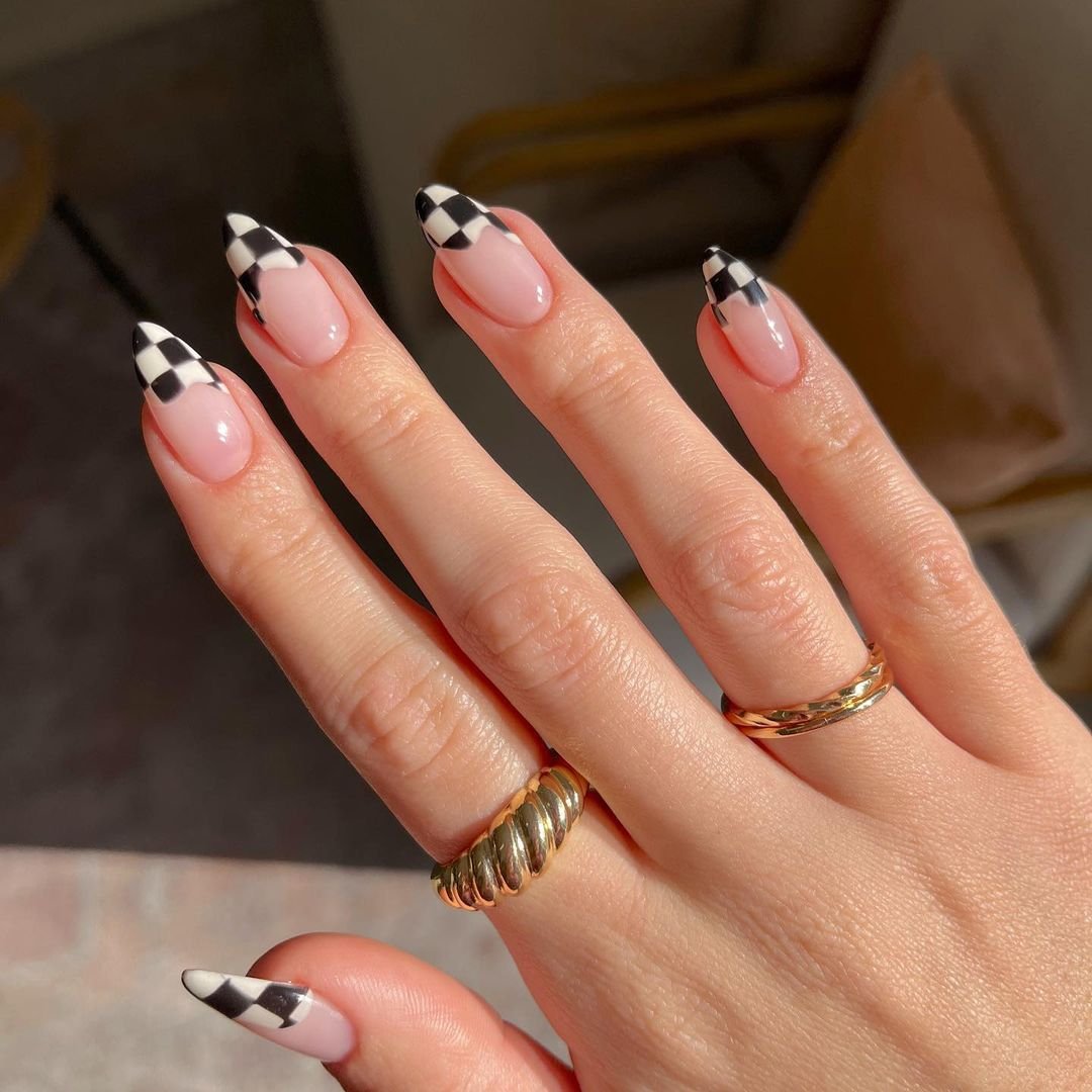 20 - Picture of Black and White Nails