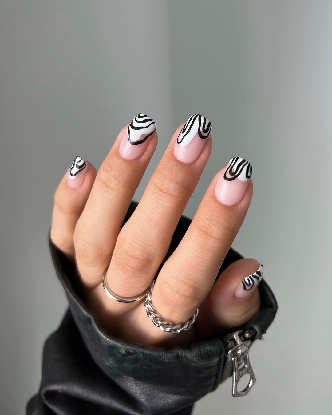 22 - Picture of Black and White Nails