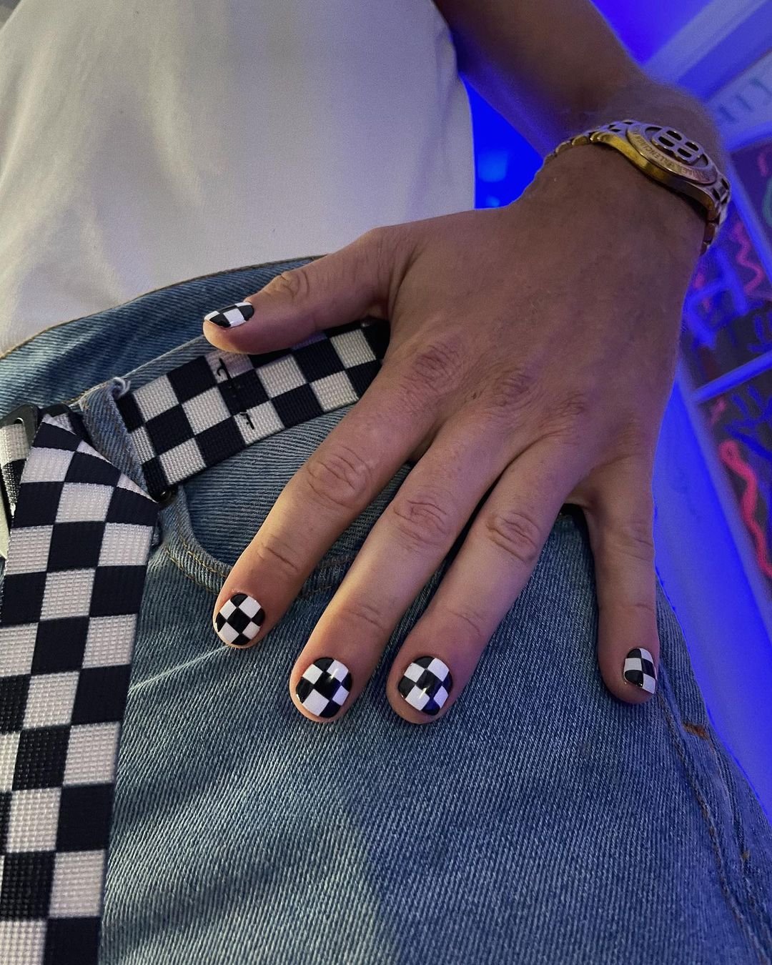 24 - Picture of Checkered Nails