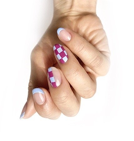 41 - Picture of Checkered Nails