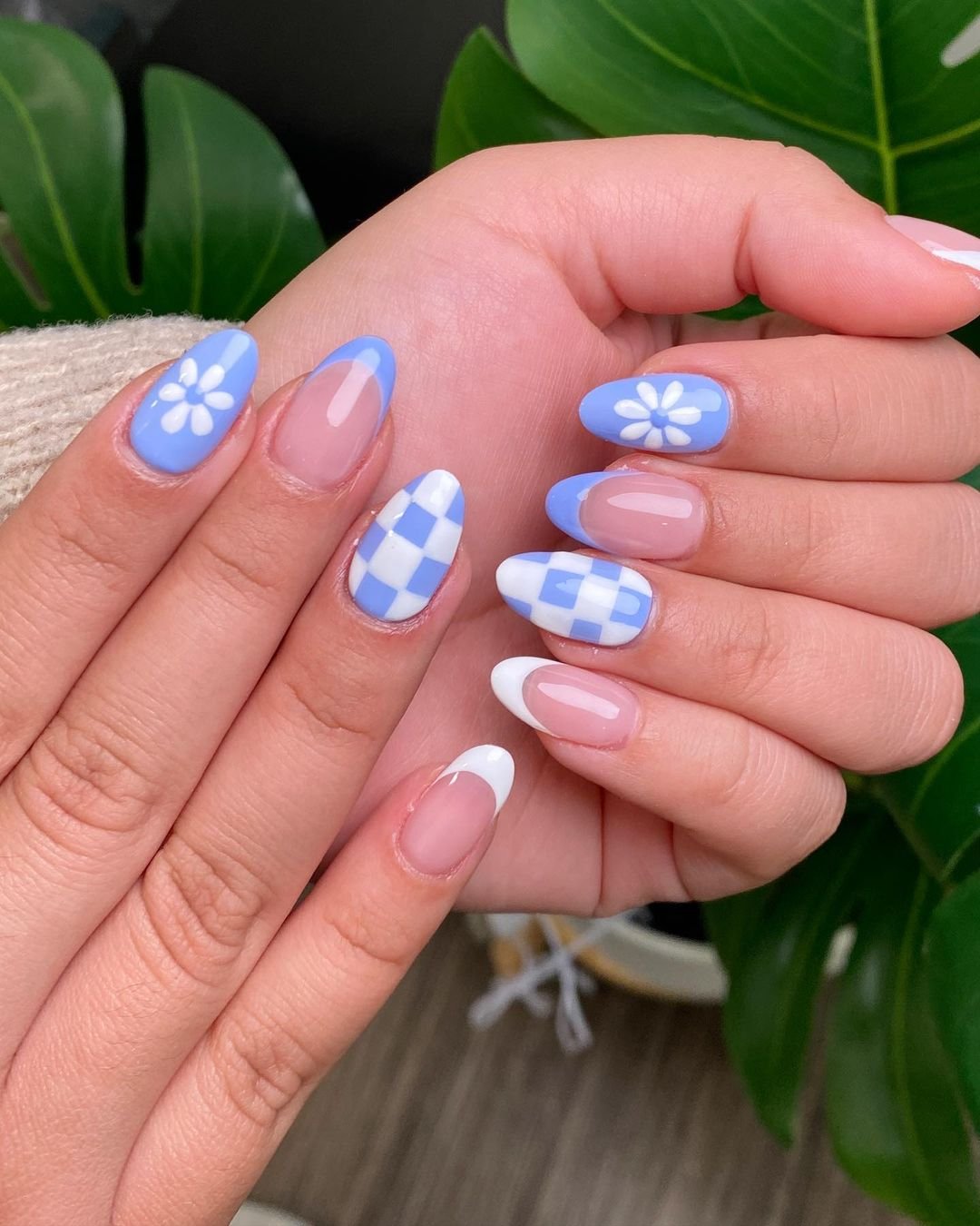 17 - Picture of Easter Nails