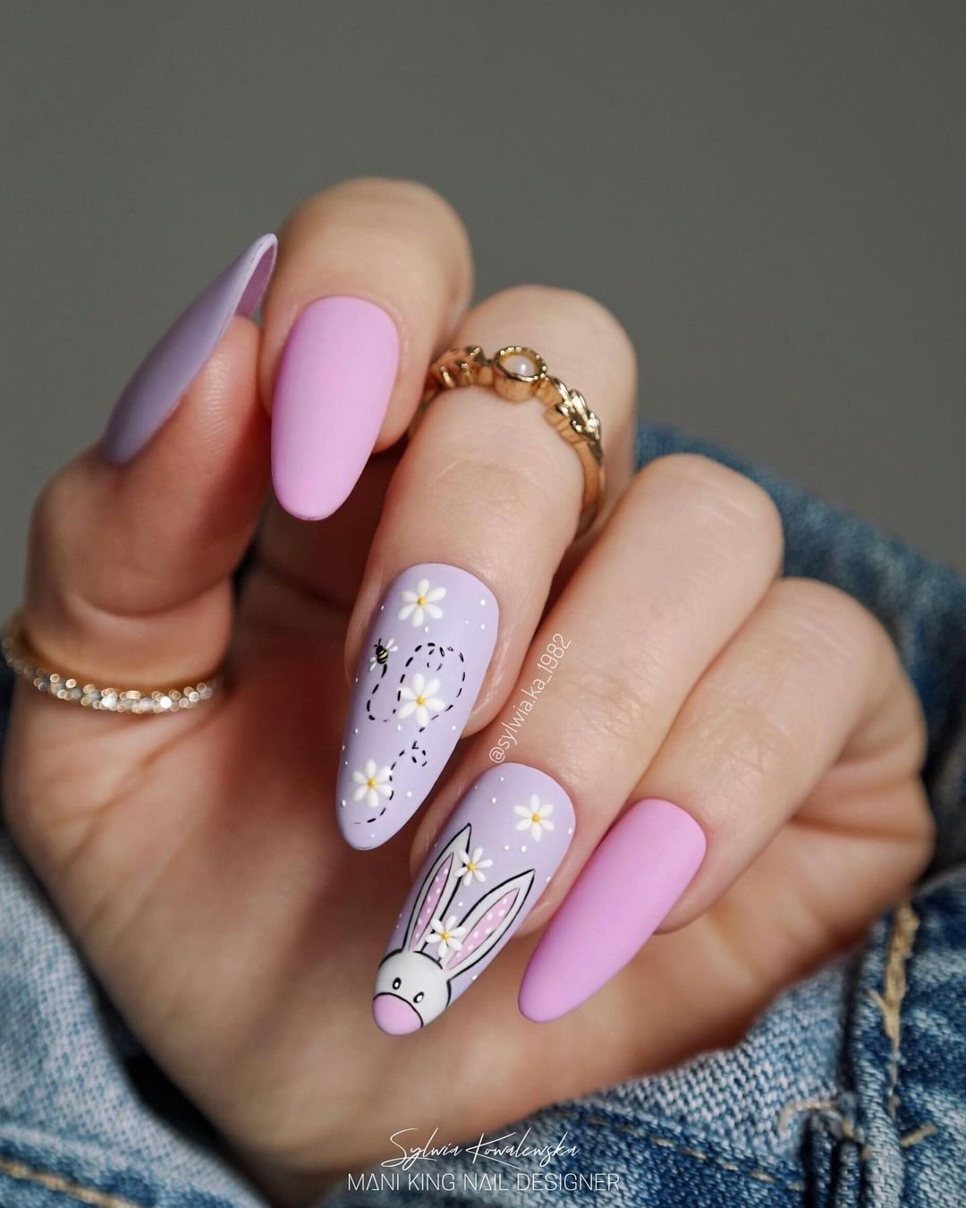 32 - Picture of Easter Nails