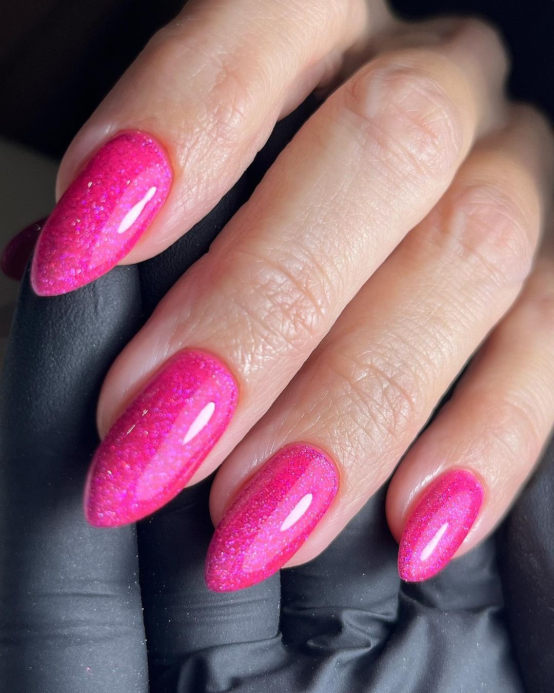 31 - Picture of Pink Glitter Nails