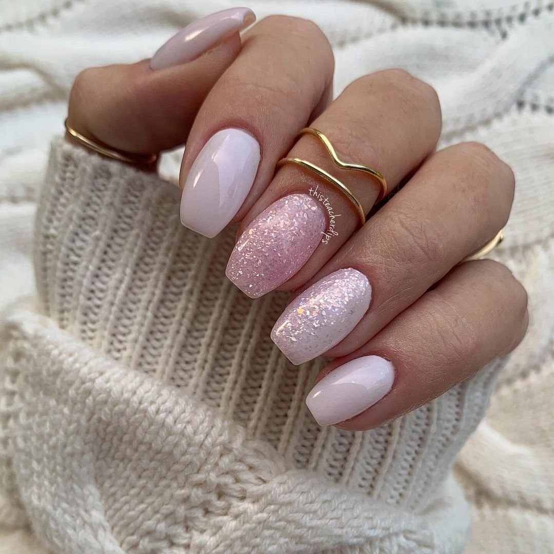 4 - Picture of Pink Glitter Nails