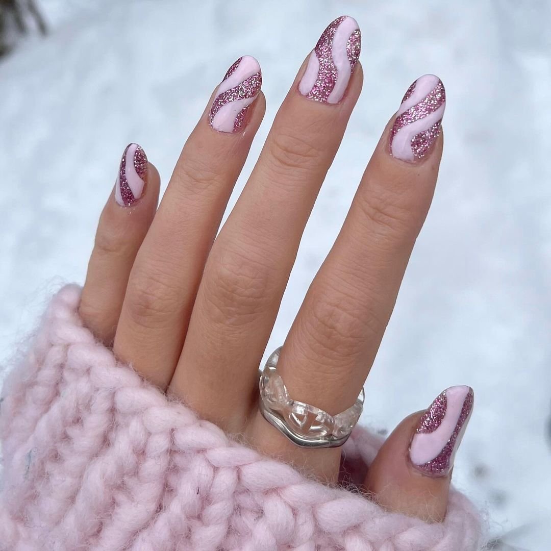 5 - Picture of Pink Glitter Nails