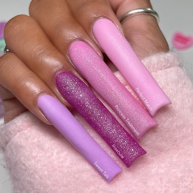 7 - Picture of Pink Glitter Nails