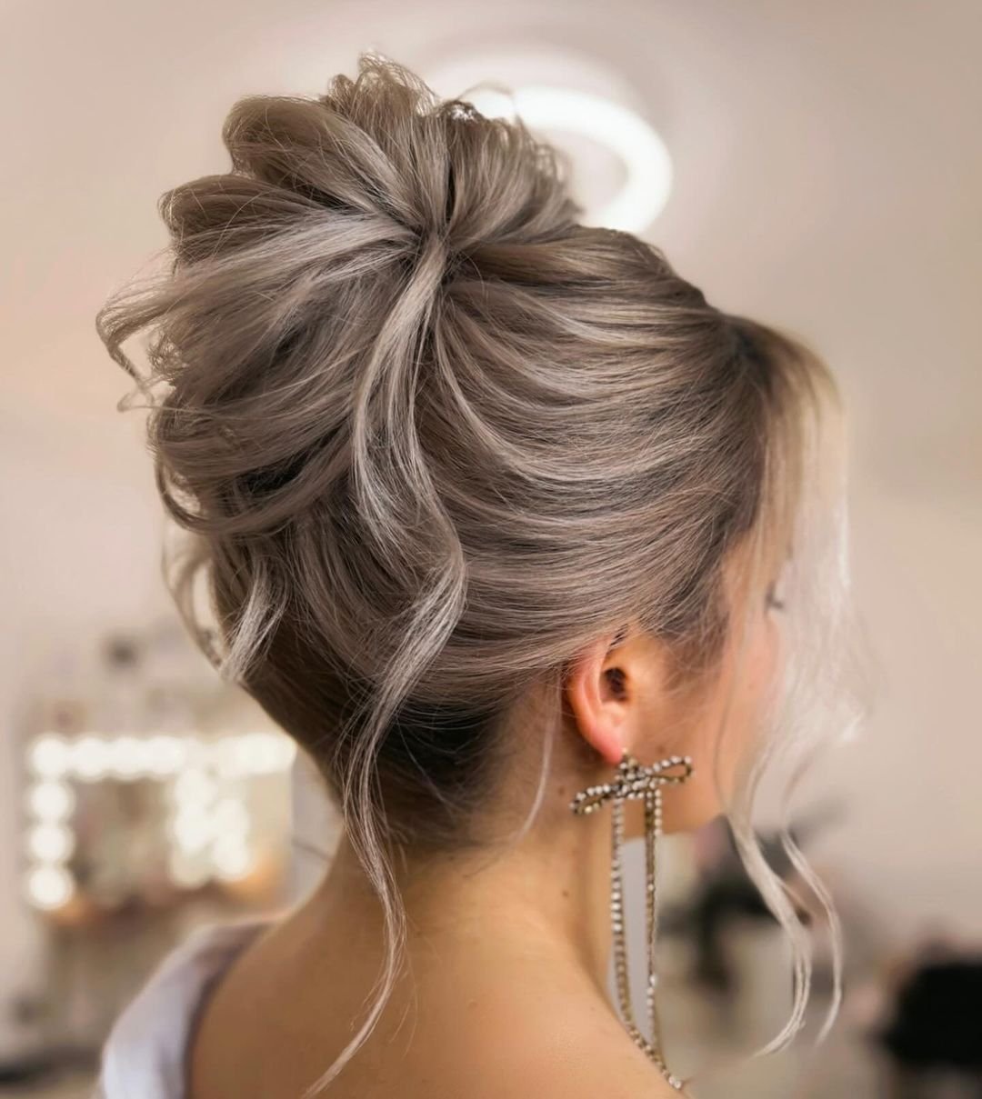 14 - Picture of Prom Hairstyles
