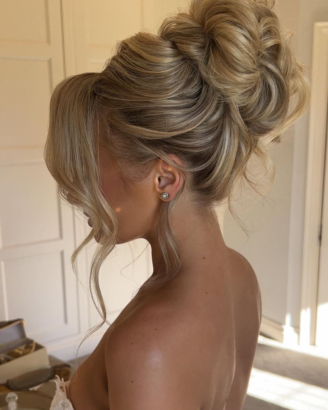 18 - Picture of Prom Hairstyles