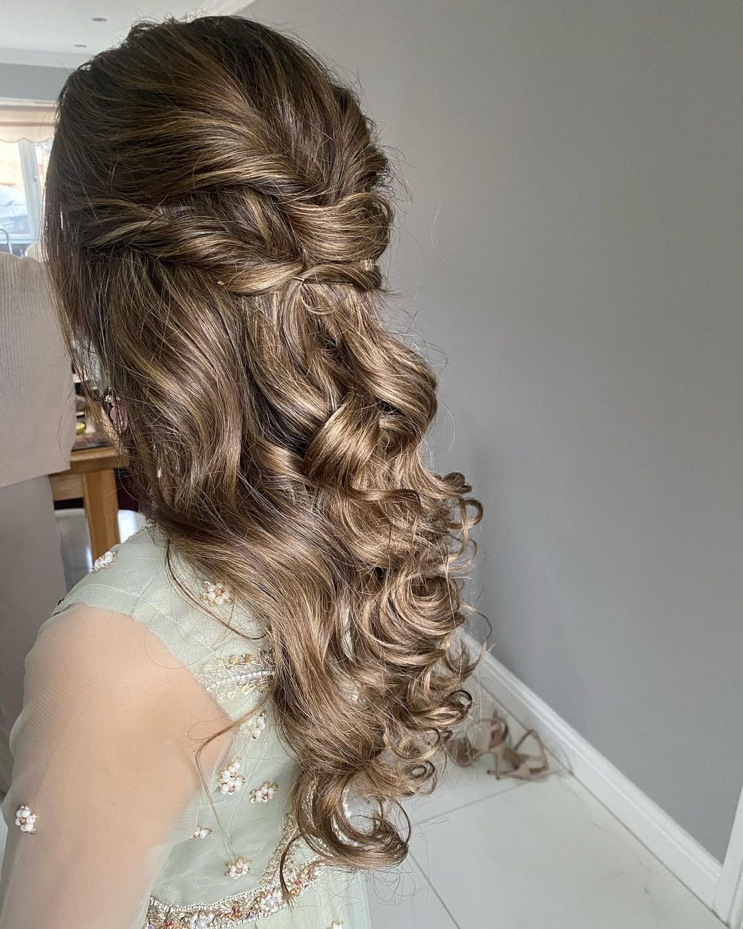 49 - Picture of Prom Hairstyles