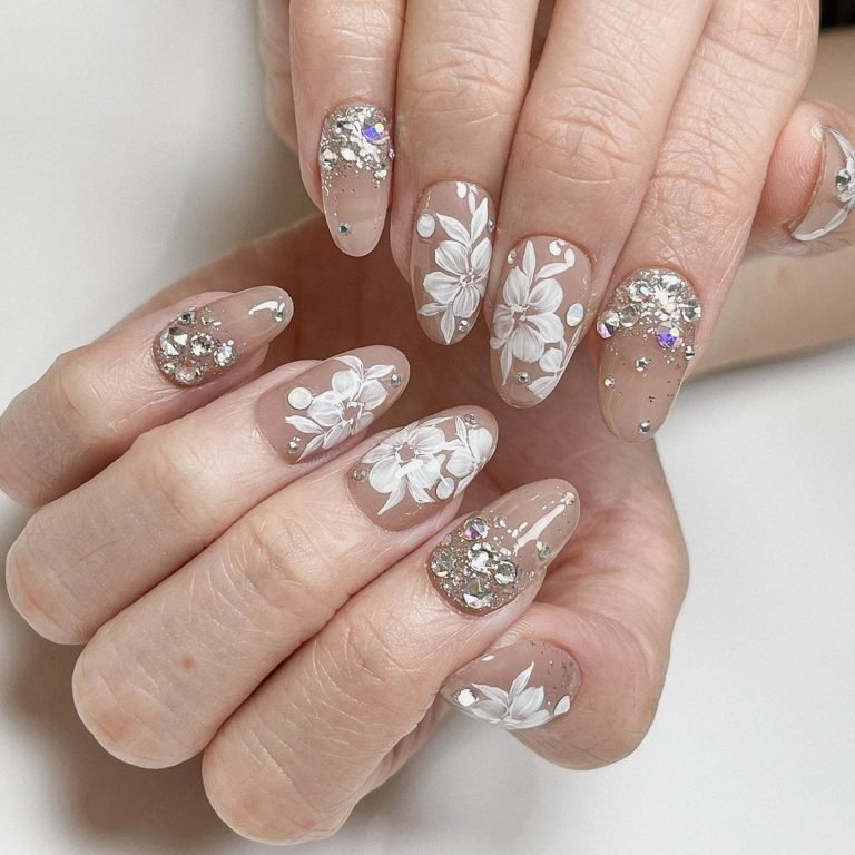 Shocking Wedding Nails That Balance Fire and Romance