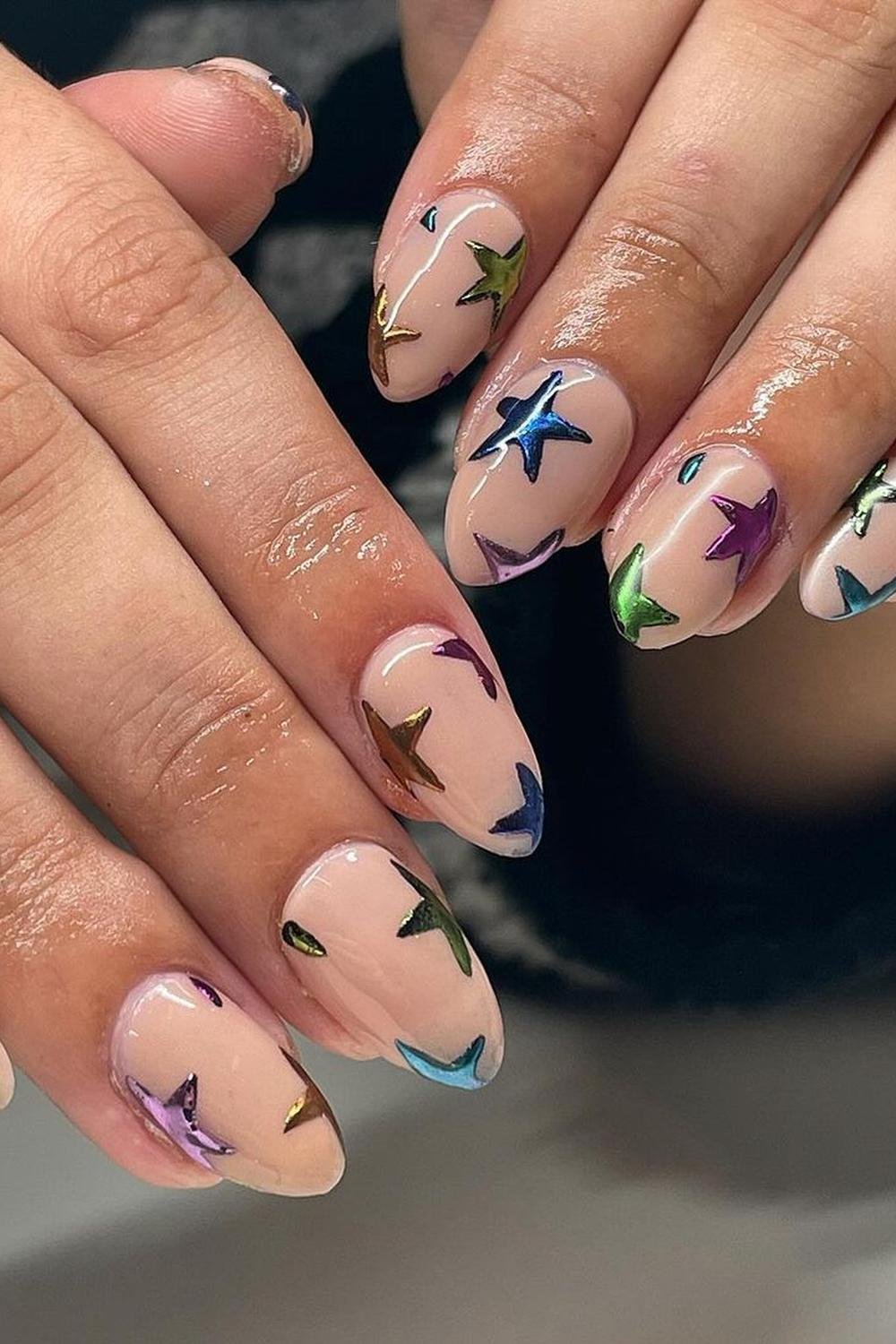 30 - Picture of Chrome Star Nails