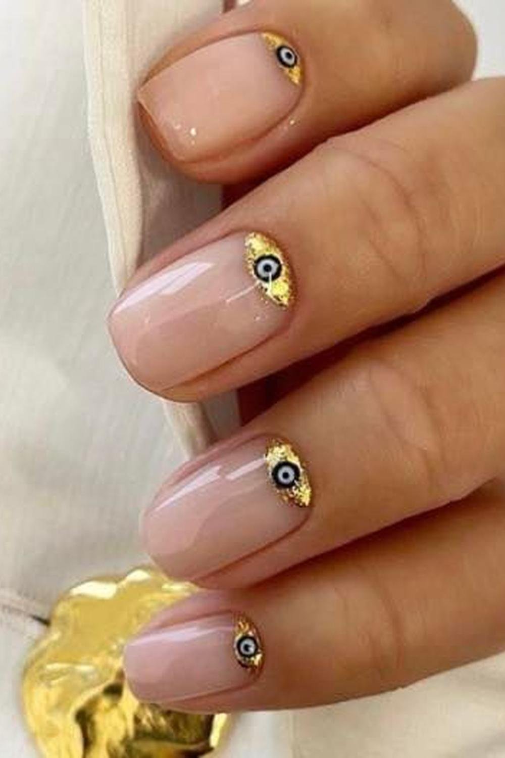 19 - Picture of Evil Eye Nails