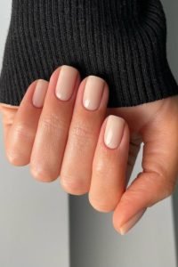 47 Chic & Beautiful Nude Nails for a Classy Manicure