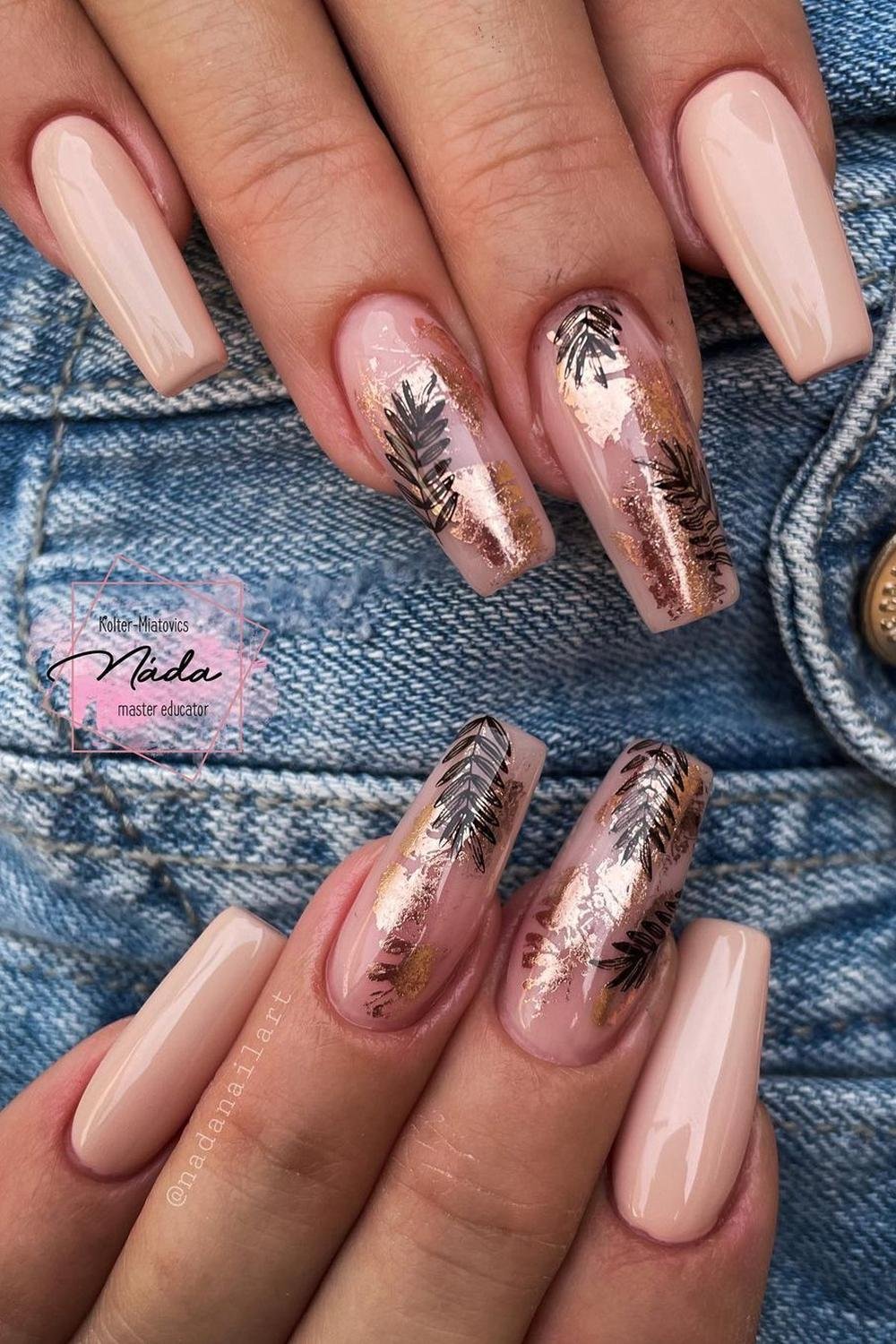 32 - Picture of Nude Nails