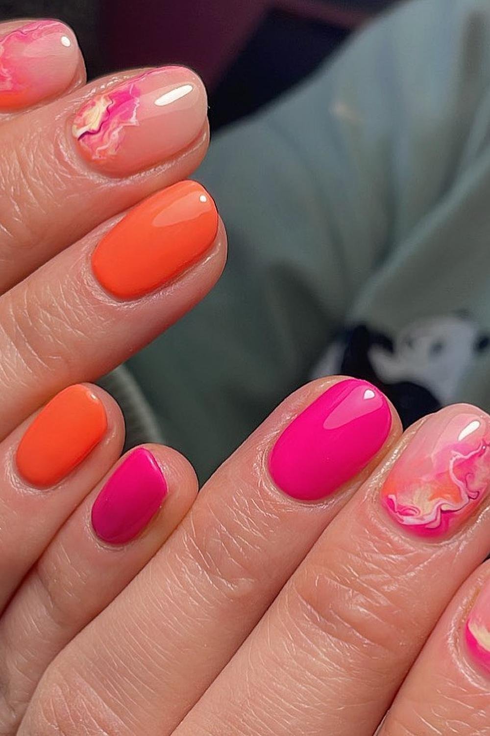 33 - Picture of Pink and Orange Nails