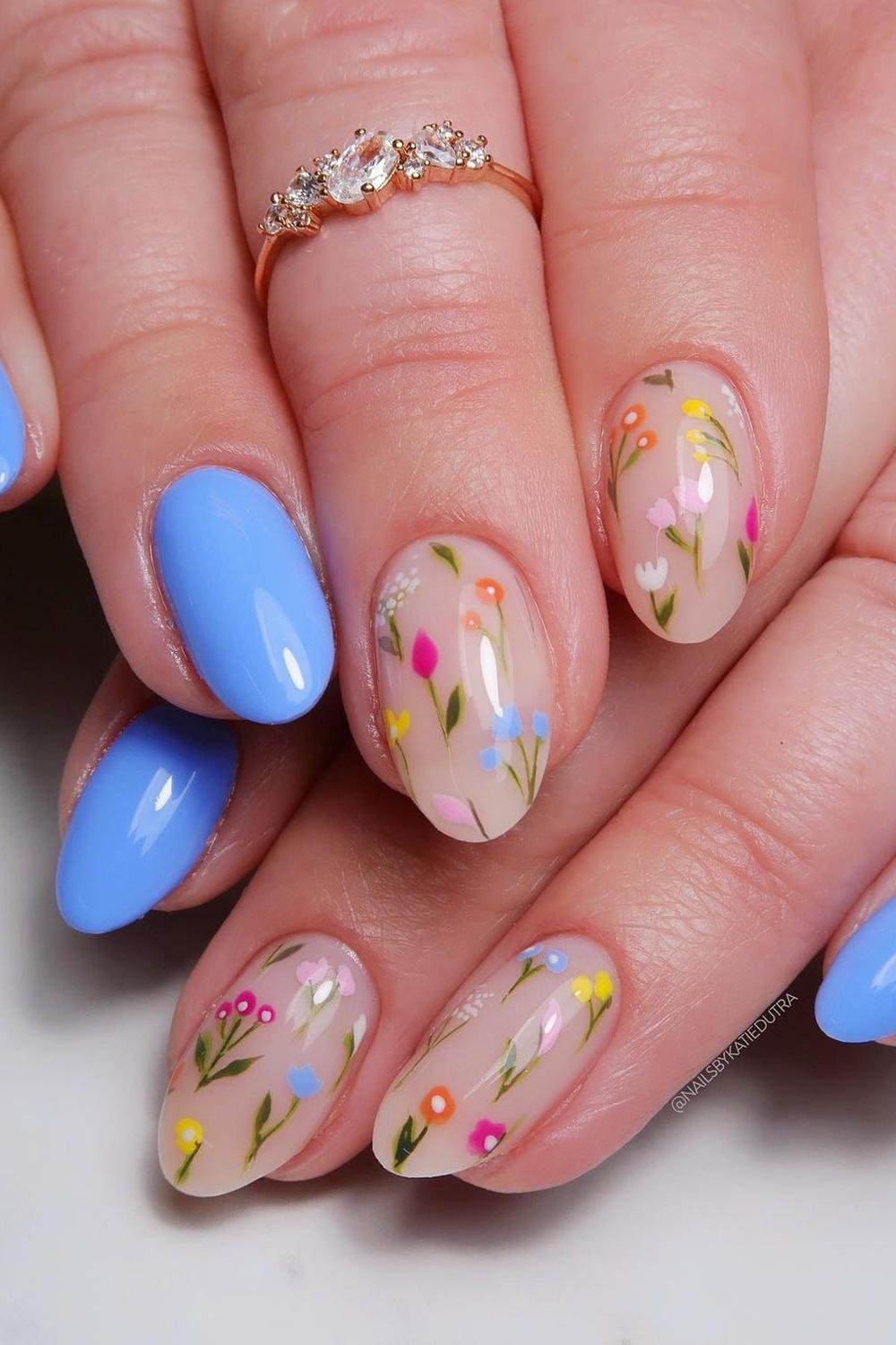 23 - Picture of Whimsical Nails